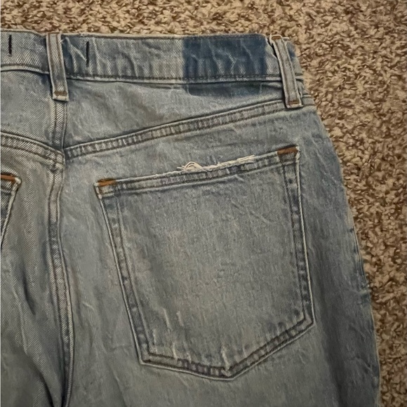 Abercrombie 90’s Straight Ultra High Rise Jeans - Picture 4 of 5
